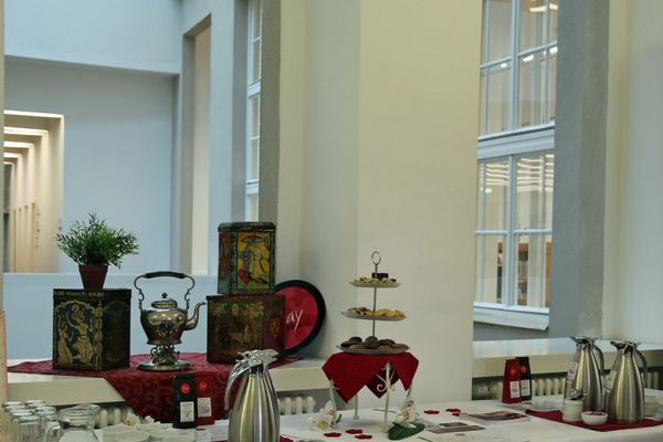 Buchpräsentation "Wir blättern für Sie um": Die "Gleinker Weltchronik" aus der Mitte des 14. Jahrhunderts präsentiert von Martin Roland