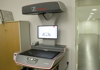 Auflichtscanner im Untergeschoß