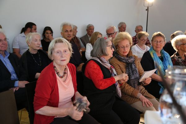 Buchpräsentation: "Wir blättern für Sie um - Topographia Bohemiae, Moraviae et Silesiae, Frankfurt 1650" präsentiert von Dr. Johannes Jetschgo